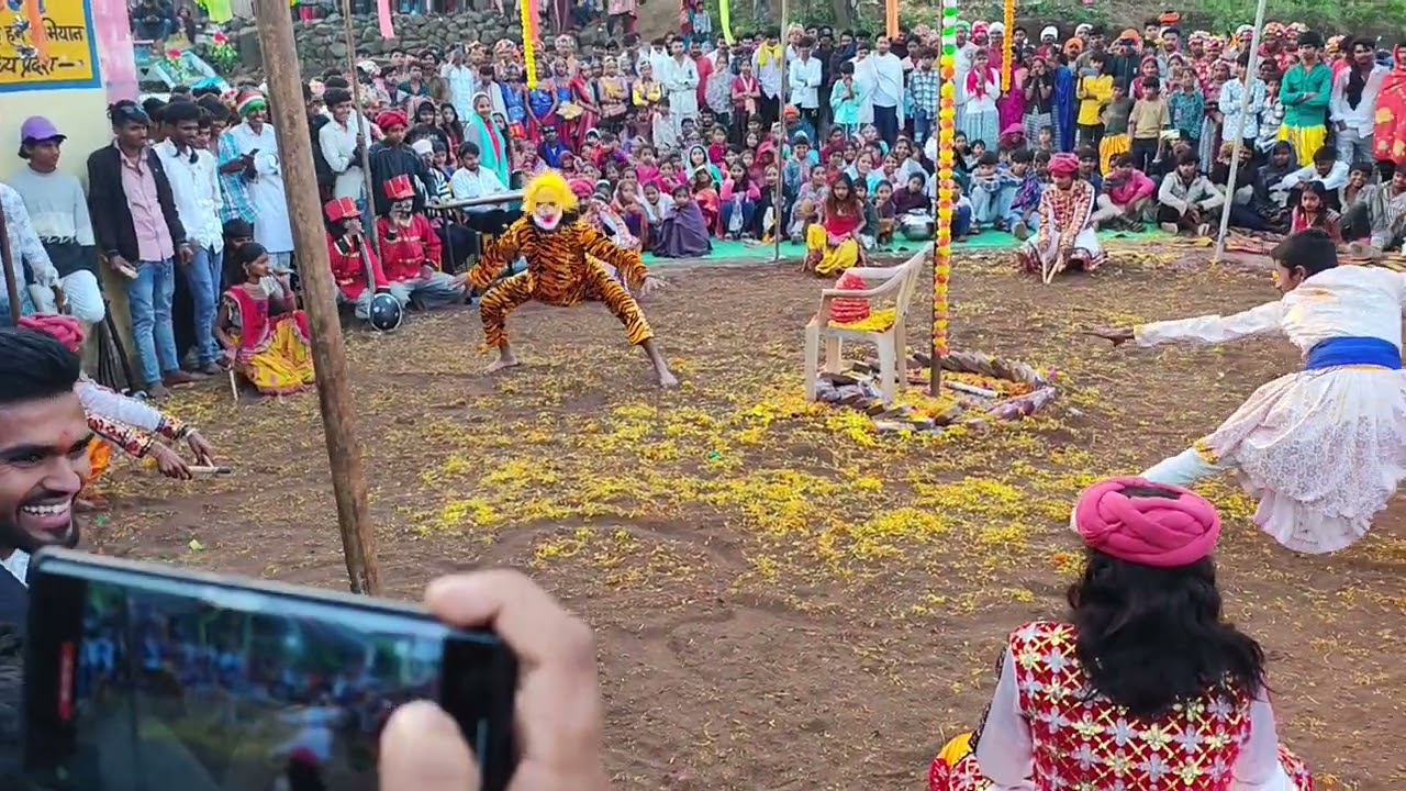 💪🏻💪🏻rajwadi garba mandal thigali  gram (dongariya khodri) me pratham puraskar 7777🎉🎉