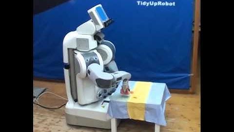 PR2 learning to clean a table