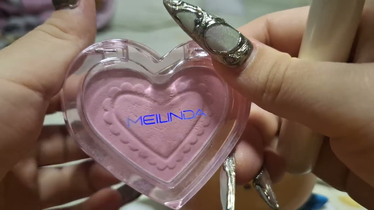 Asmr doing my cute puppy lamp makeup and cleaning 💄🫧 (no layer sound)