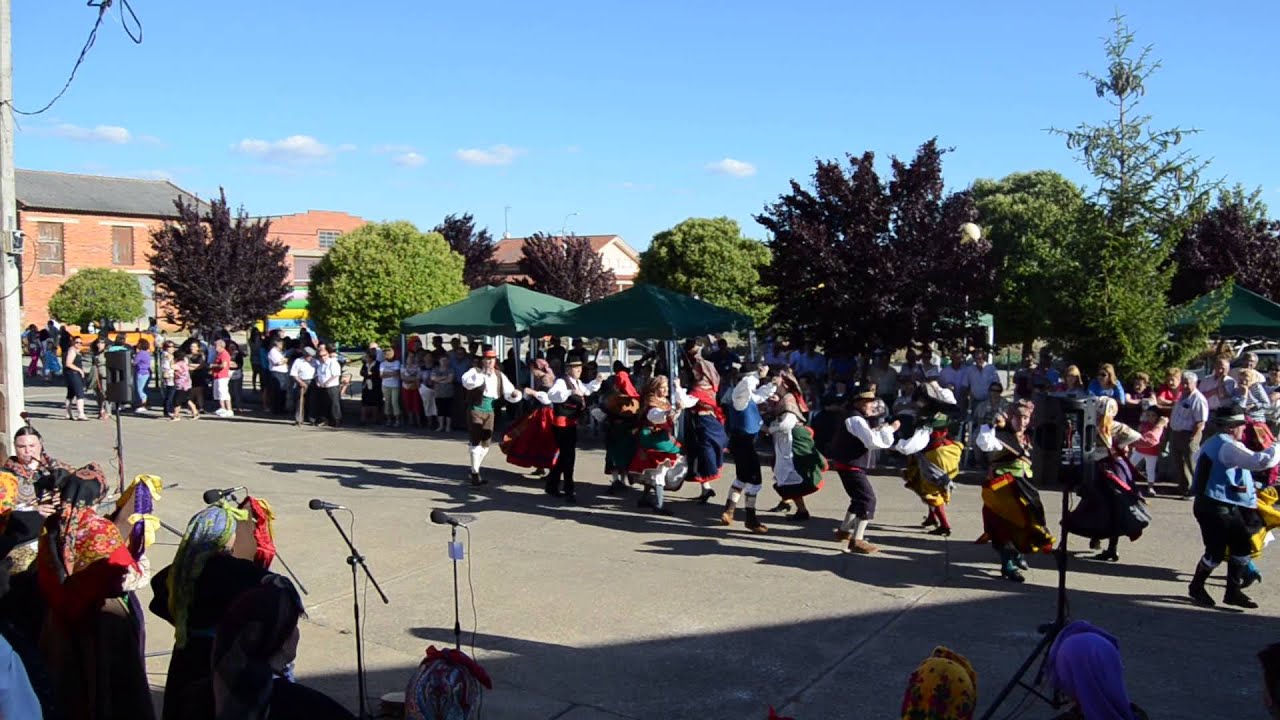 Bailes tradicionales de León - Fiestas Regueras de Arriba 2014