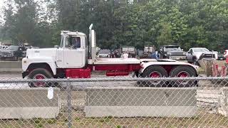 R model Mack with Detroit diesel pulling at Acton Maine Fair 2022 R model Mack with Detroit diesel pulling at Acton Maine Fair 2022