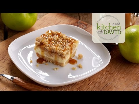 How to Make Caramel Apple Cheesecake Bars