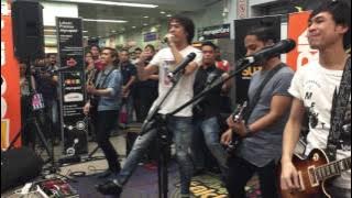 Potret ~ Akim & The Majistret at Suria FM Jamming, AK Buskers