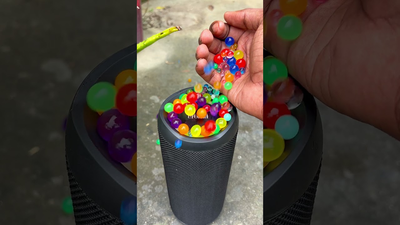 Croma BT speaker Colourful balls