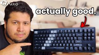This CHEAP KEYBOARD BEATS Keyboards 3x The Price (Akko 5087 V3 HE)