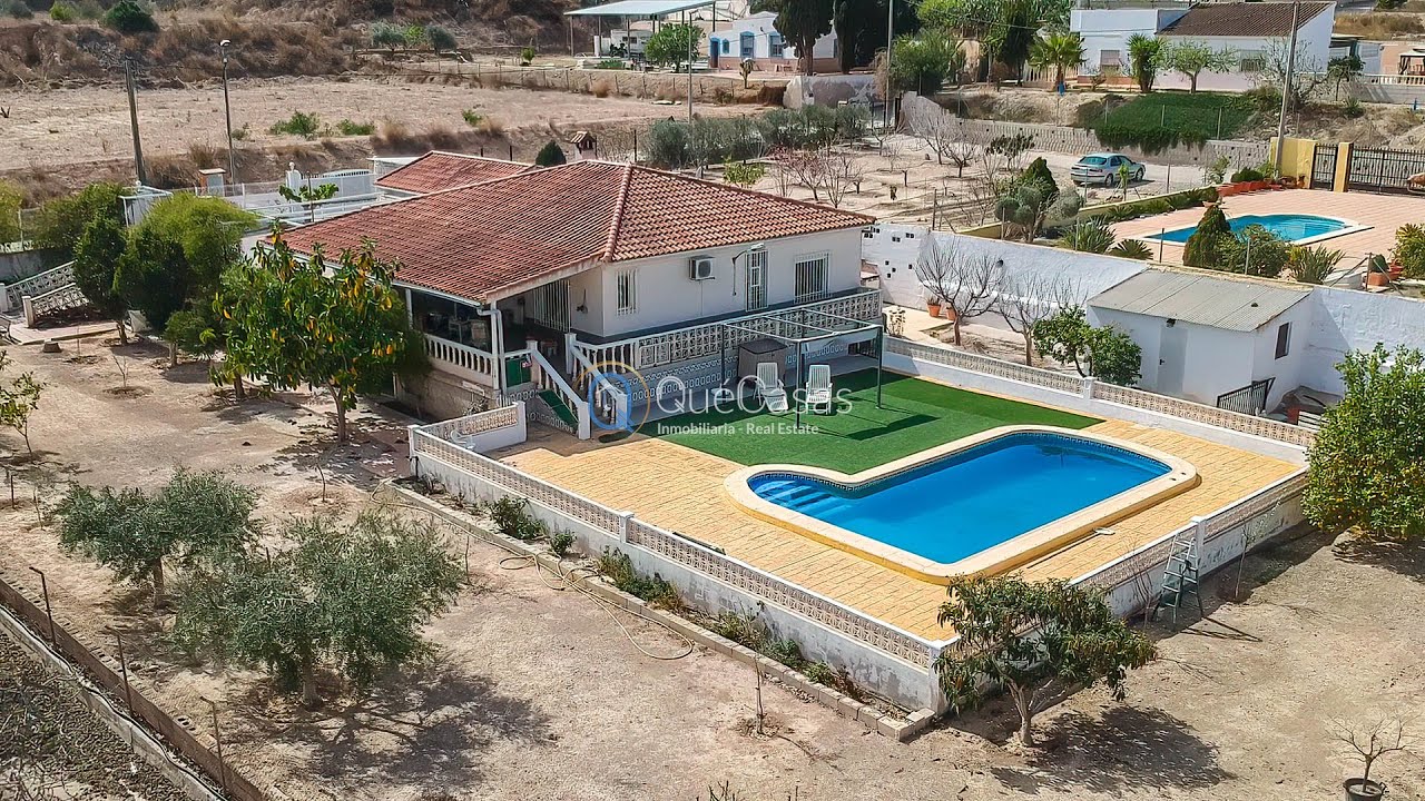 Great rustic estate of 1.800 sqm in Fortuna, Murcia