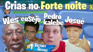 Jogando Fortnite com os crias