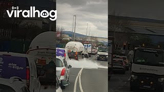 Truck Leaks Liquid Nitrogen || ViralHog