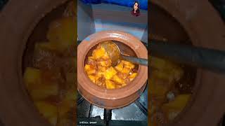 aloo gosht recipe in Handi😋#foryou #viral #cooking #vehaaniyaan #shorts