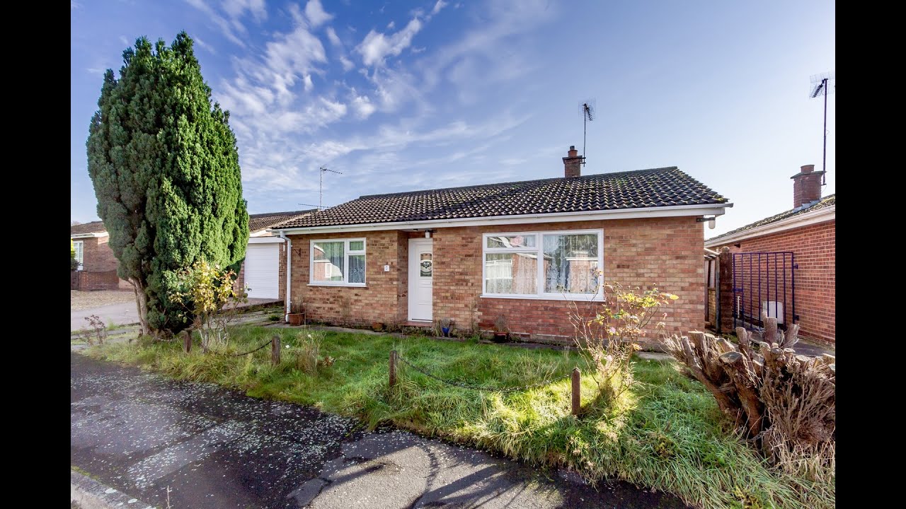 Detached Bungalow for sale in Necton, Norfolk with Longsons Estate
