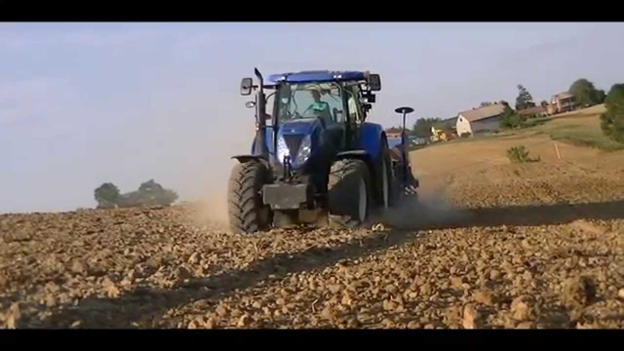 Siew wapna, talerzowanie, orka, wałowanie i siew rzepaku 2015