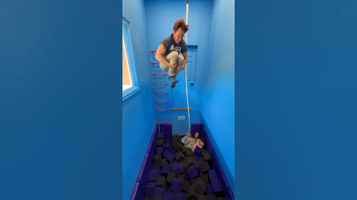 Dad builds Foam Pit Jump! 😲