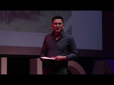 Aprender de los errores para redescubrir lo que te apasiona  | William Fernandez | TEDxUCAL