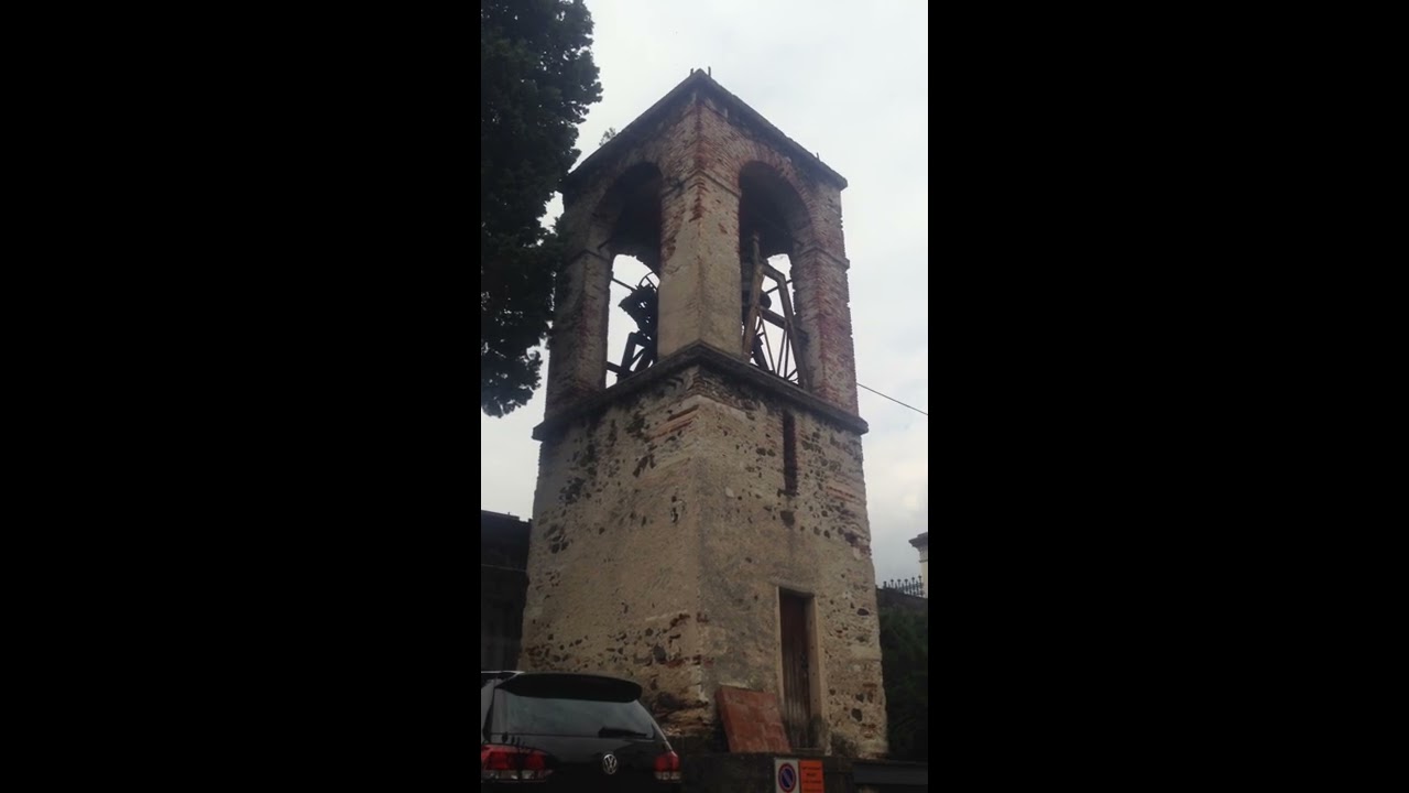 Campane di Lugo di Vicenza (VI). Distesa completa per l'Angelus festivo.