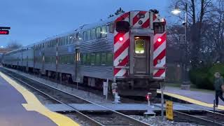 Taking Metra into Chicago for a Christmas Holiday Weekend 2022