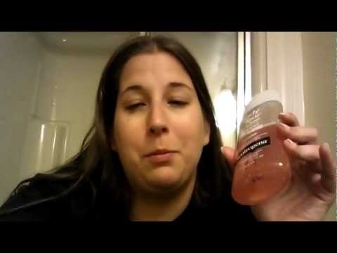 Sarah Foes Stuff! Review Neutrogena Body Clear Body Wash!