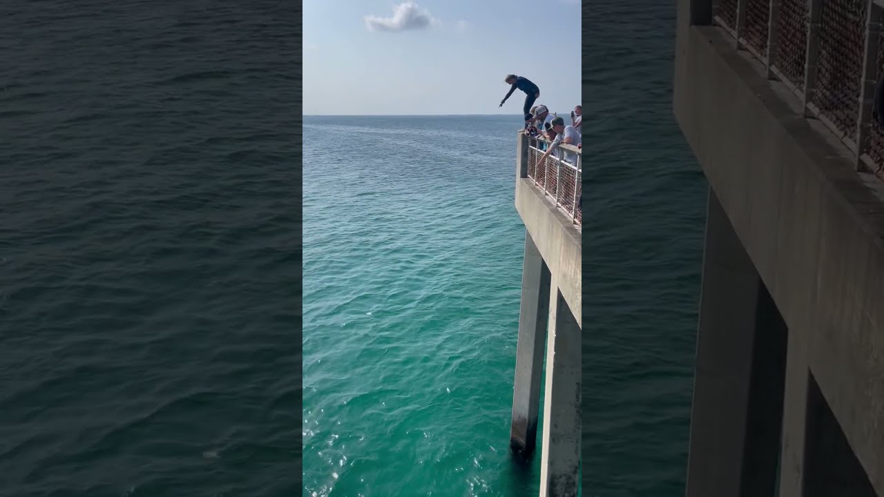 Lady Jumps Of Pier In Fort Walton Beach Florida Face First 