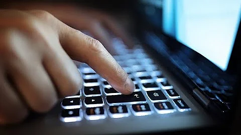 O que fazer quando o teclado do notebook fica digitando sozinho?