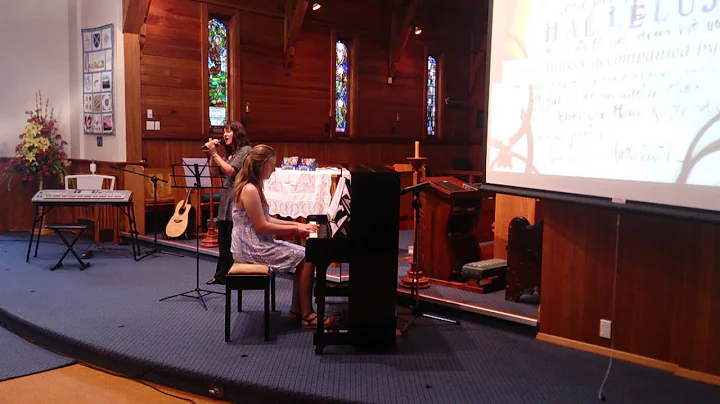 Deborah Walker sings - "Hallelujah" At local concert
