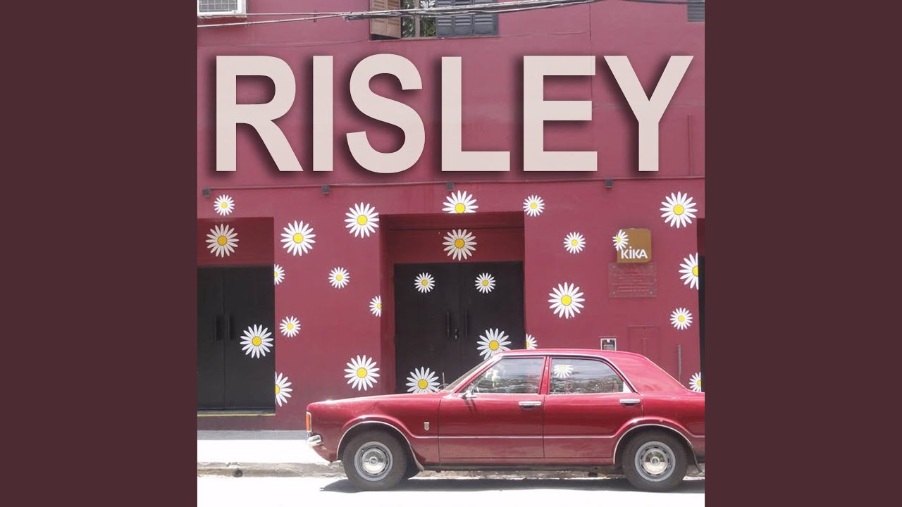 Obejrzyj Six w YouTube Obejrzyj Six w YouTube