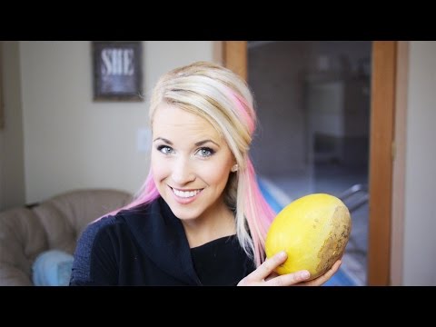 Spaghetti Squash in the Microwave | EASY | LOW CARB | 15 MINUTES