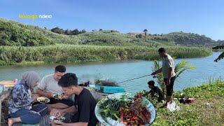 Mancing dan masak di alam bersama keluarga,sambel kecap ikan betik, masakan desa