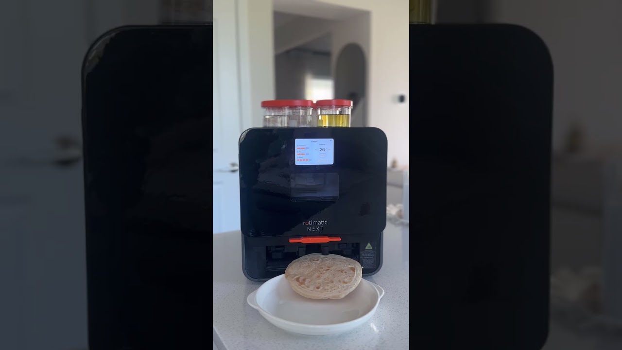 Переехали за границу и скучаете по жареному блюду? Rotimatic NEXT спешит на помощь! 