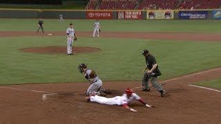 CLE@CIN: Hamilton speeds home on groundout to third