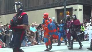 Dragon Con parade 2011 pt 1