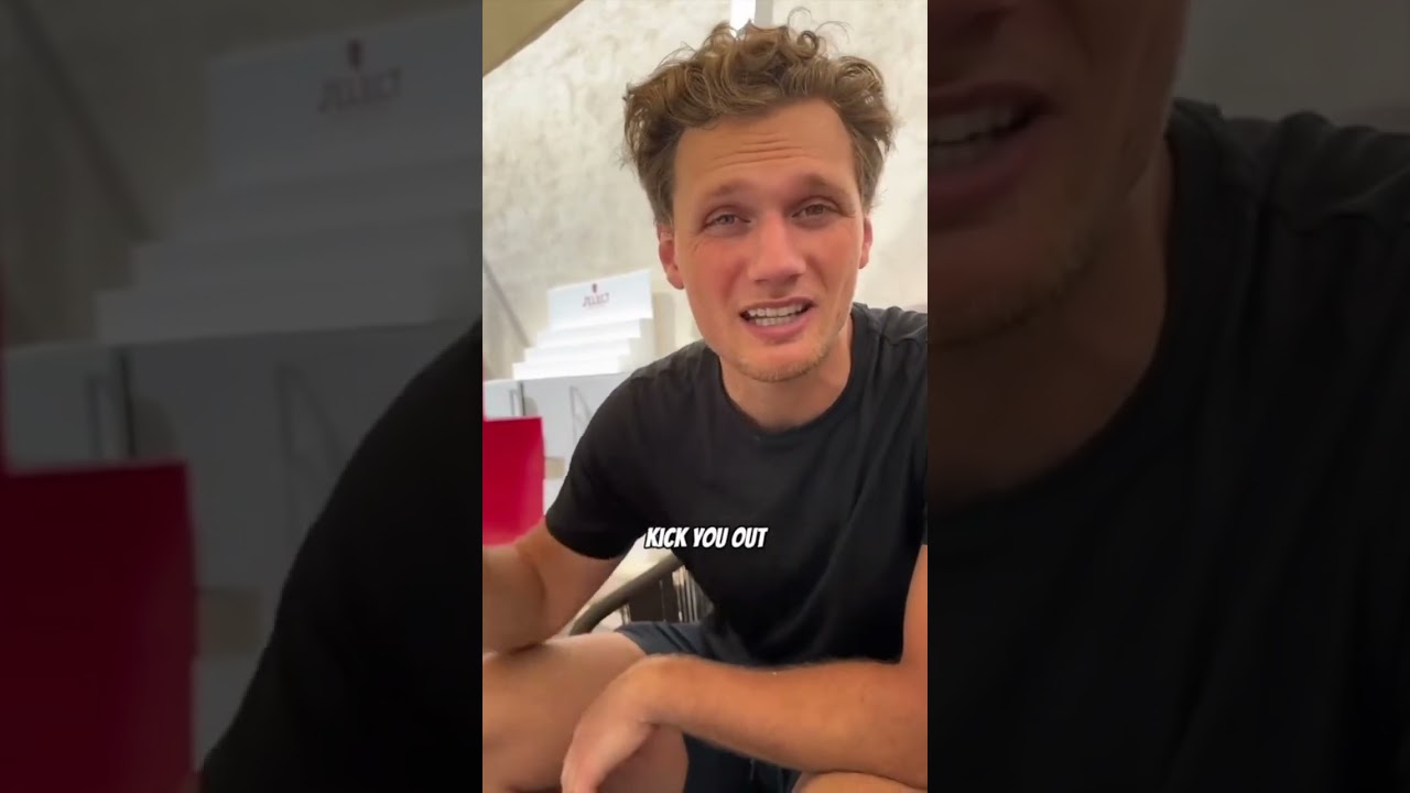 Are italian people as***e?