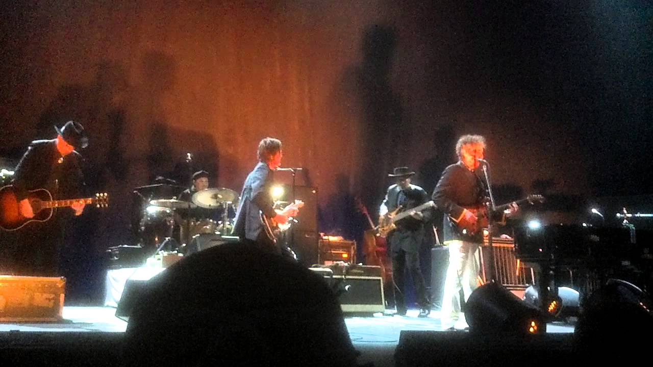 Mr. Bob Dylan plays his guitar Des Moines,IA YouTube