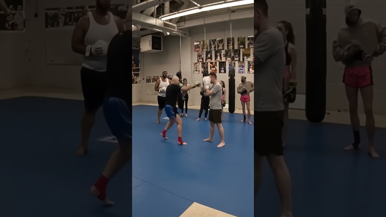 Punch tag game for Muay Thai #muaythai #kickboxing