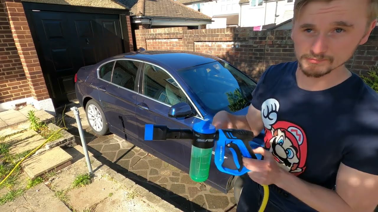 SudMagic - Deluxe Foamer - Foam Spraying Car Wash Gun