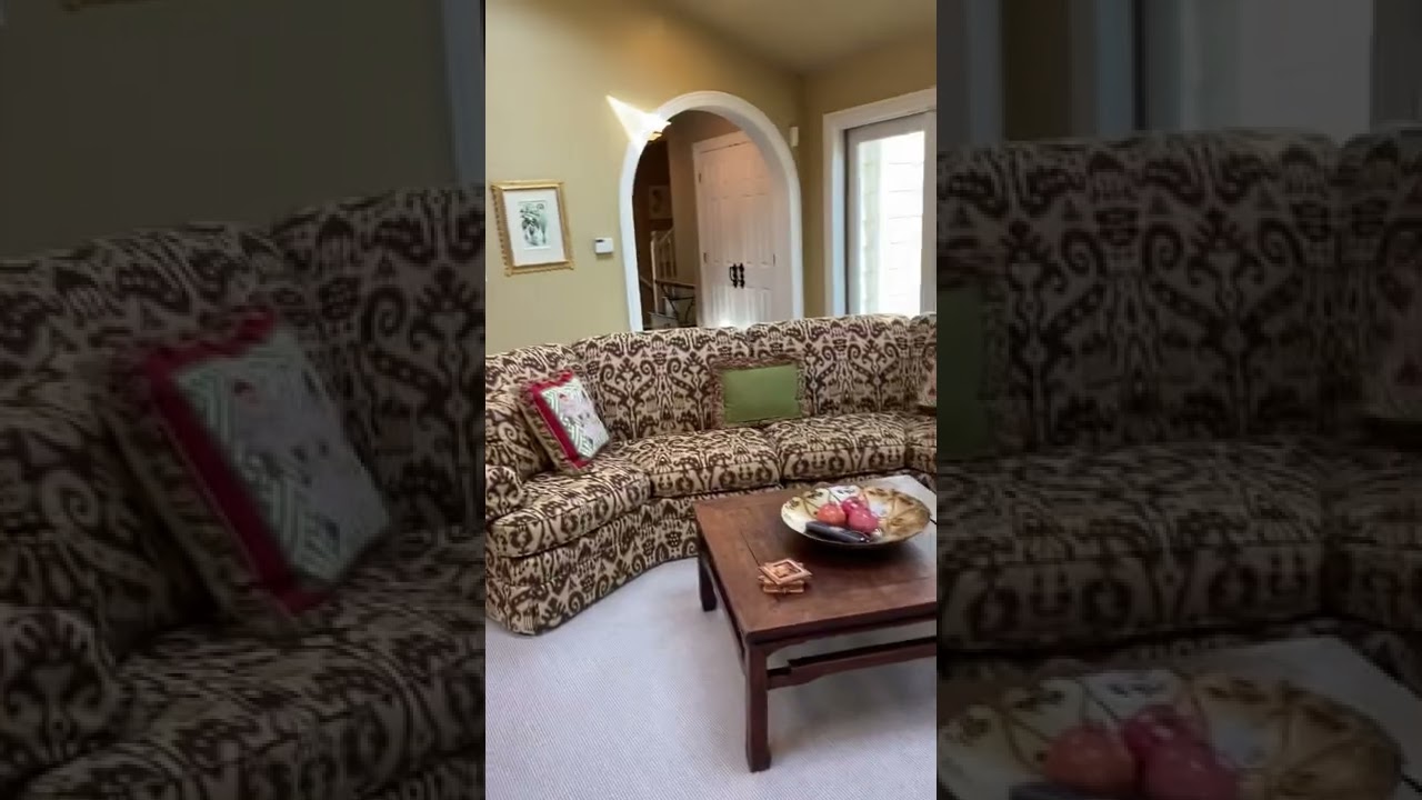 309 E Washington Ktichen/Family Room, first floor/ Main entrance area