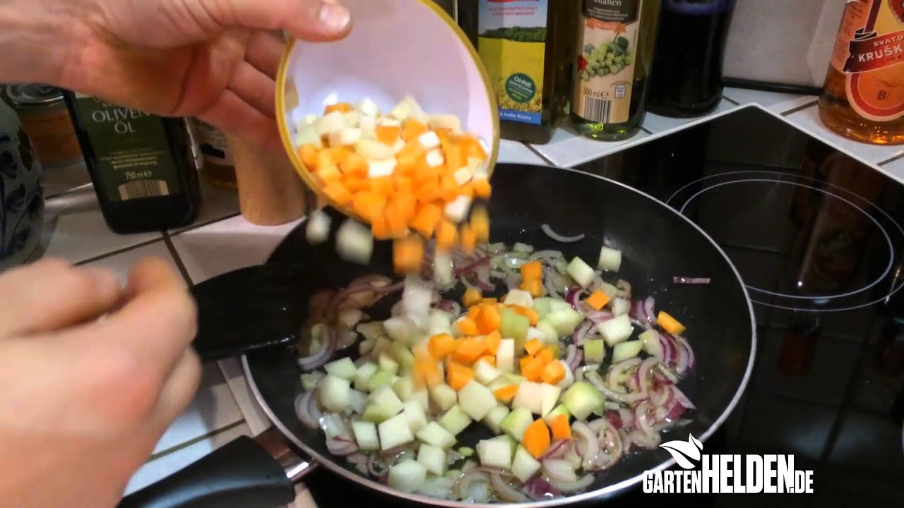 Mediterrane Gemüsepfanne - gartenHELDEN.de Rezepttipp der Woche 32/2014