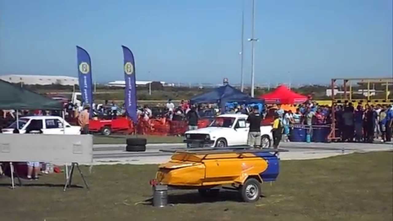 Toyota Corolla KE71 3sge BEAMS BlackTop vs Datsun 1400 A14 Turbo