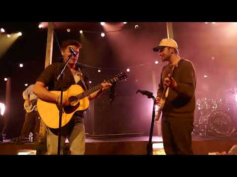 Josiah Queen live