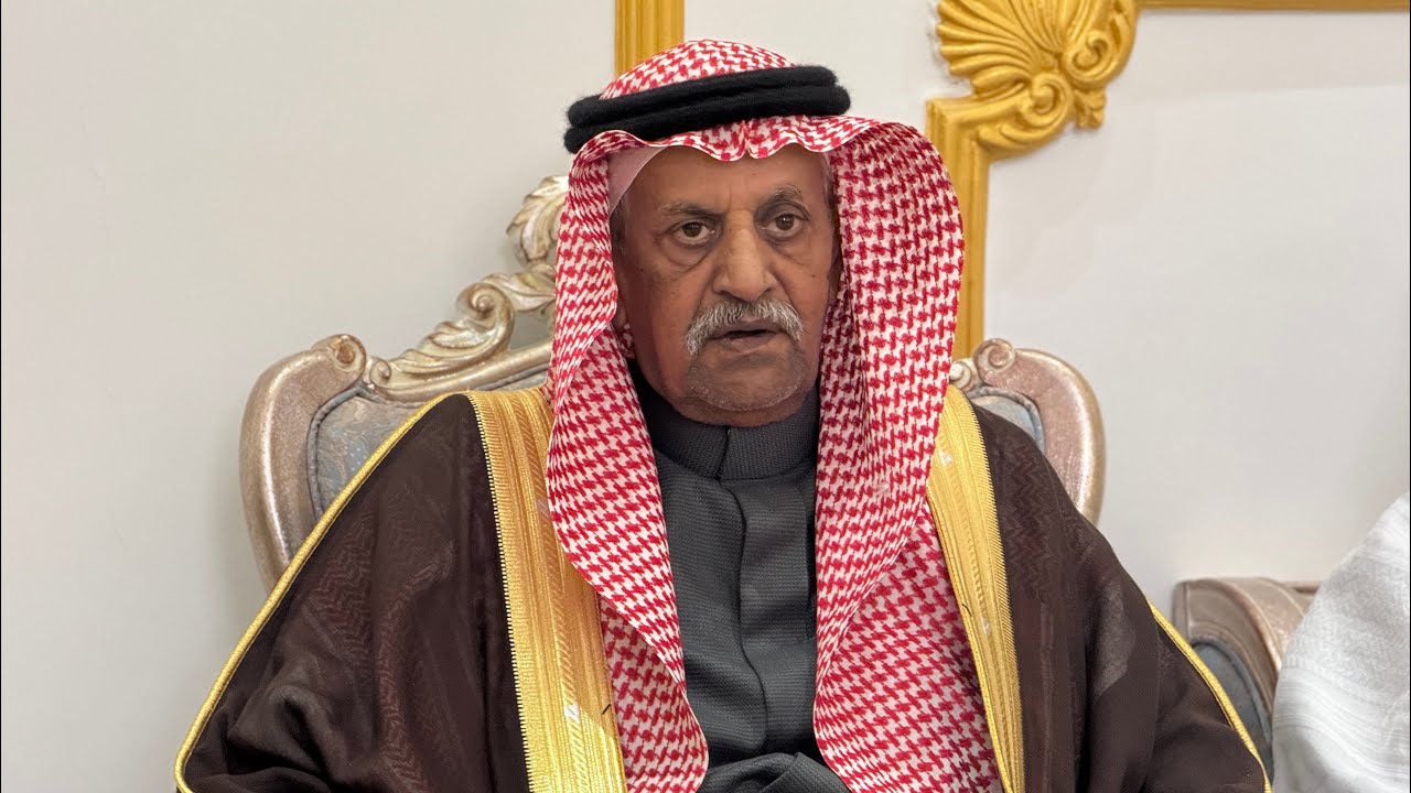 ضيافة الدكتور عايض القرني للشاعر سعد بن عزيز