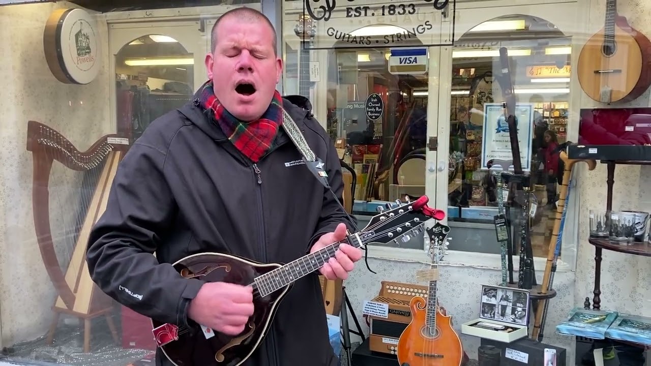Robin Hey Busking in Galway Ireland - Weep Ye Weel By Atholl