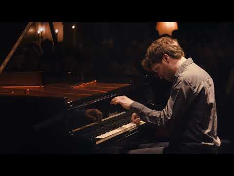 LIFE ON MARS - Pablo Murgier - Piano Solo Live in Berlin