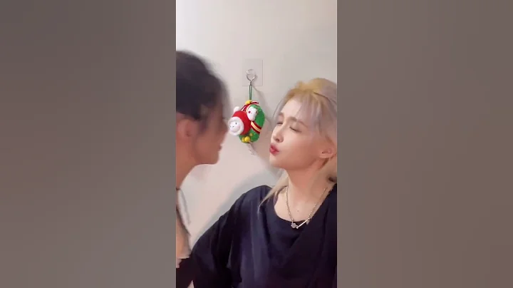 【SNH48奶包】Kiss Kiss 最佳拍档 来自偶像的投稿 - 天天要闻