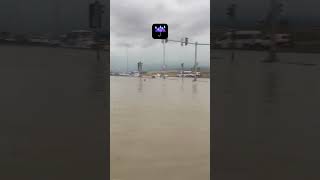 Dubai flood Rainy ⛈️ Weather #dubairain #dubaiairport #rain #dubaiflood #flood #rainsounds #shorts
