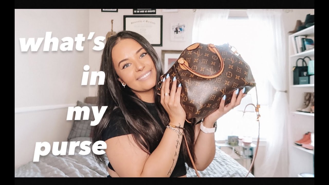 WHAT IS IN MY PURSE SPRING 2021!!(EVERYDAY ESSENTIALS I ALWAYS HAVE IN