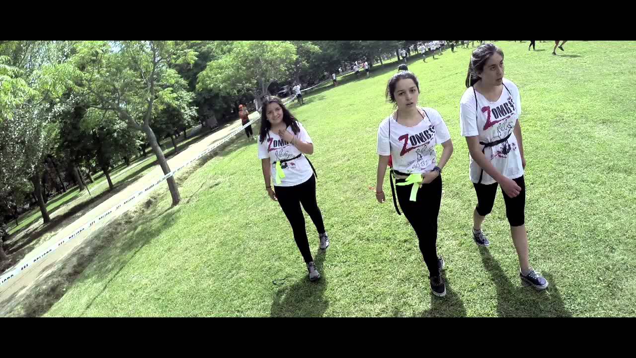 Zombie Escape Chile 5k - YouTube