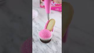 Barbie Heel Cupcake 👠 #cakedecorating screenshot 3