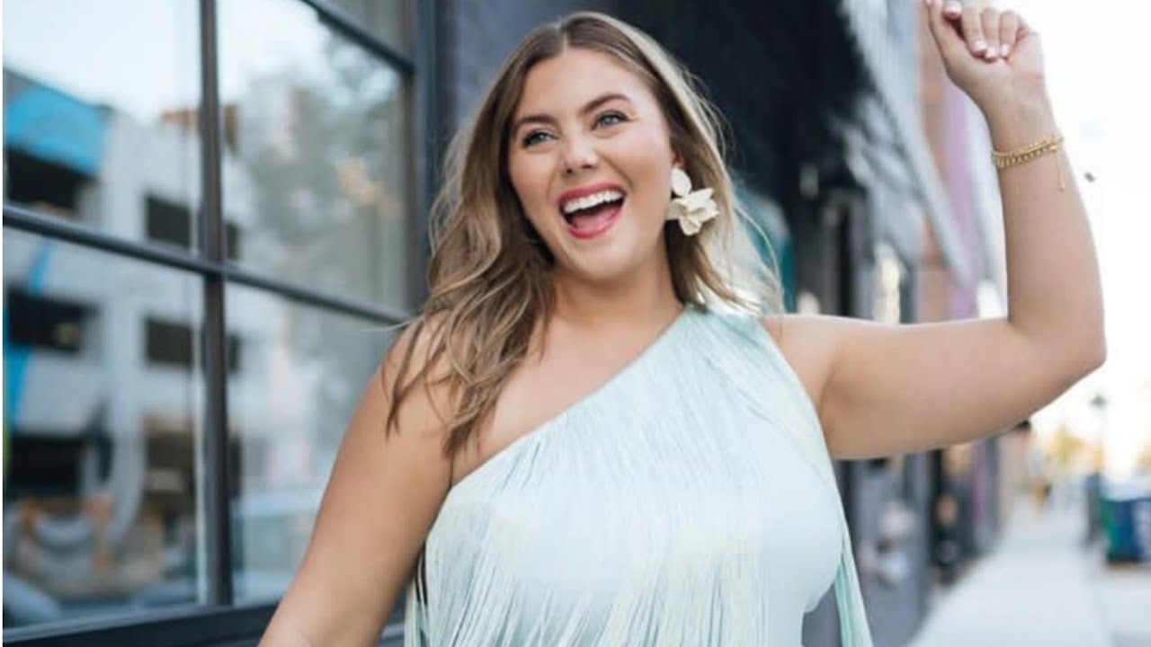 Caralyn Mirand Koch Biography Wiki Curvy Plus size Fashion