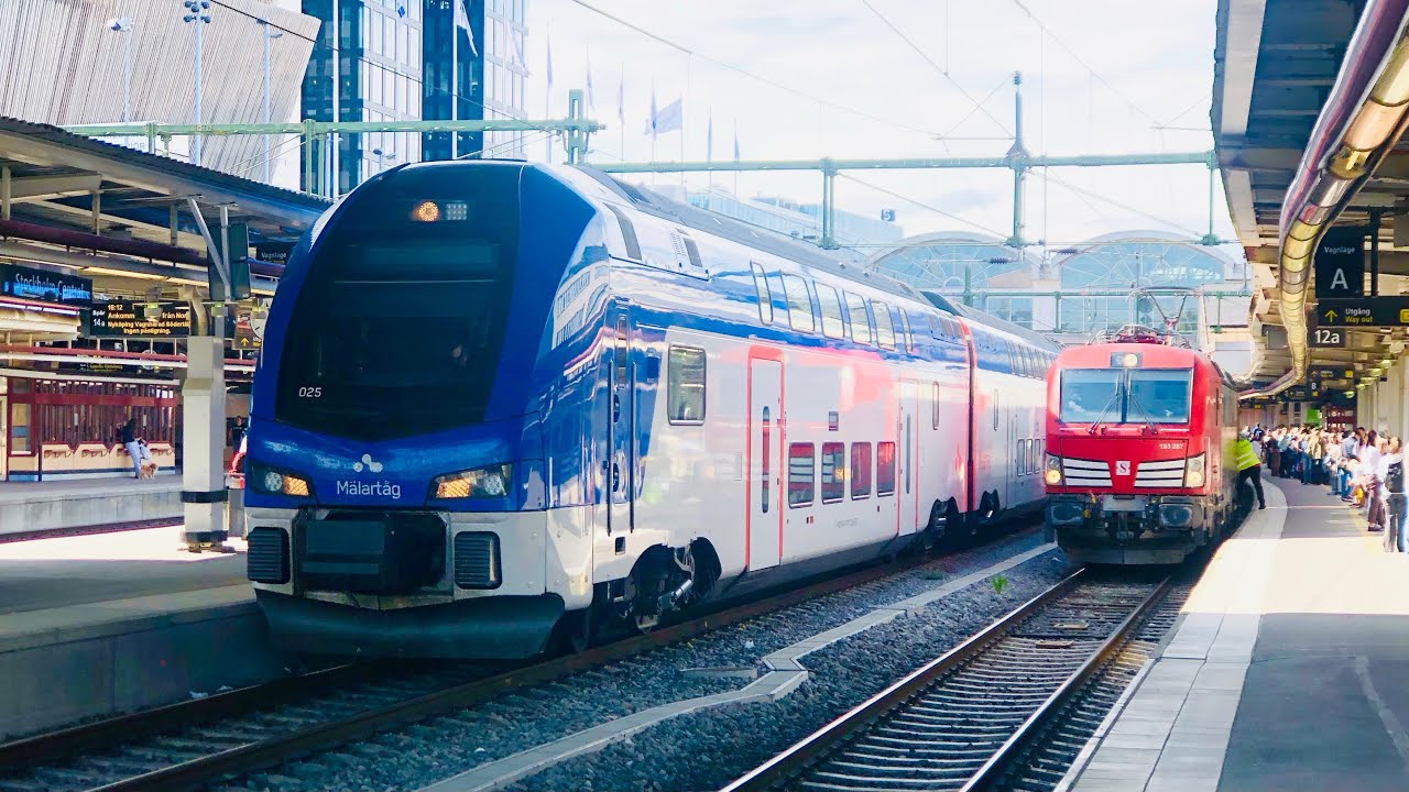 Tåg på Stockholms Centralstation en dag i juni 2023