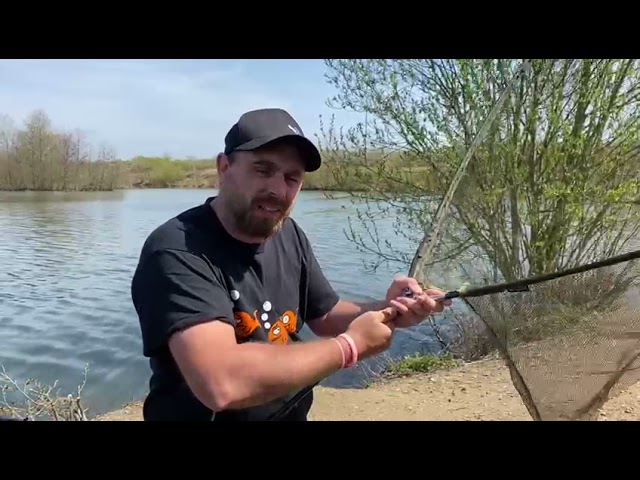 Solar P1 Bow-Loc Landing Net 42inch Upgraded Karpfenkescher Carp Tackle Solar P1 Bow-Loc Landing Net 42inch Upgraded Karpfenkescher Carp Tackle