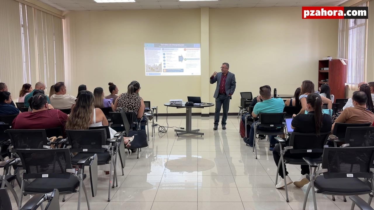 Docentes de Pérez Zeledón se capacitan para pruebas estandarizadas de octubre