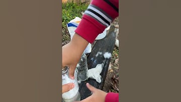 How to make a rocket with baking soda and vinegar #homeexperiments #rocketlaunch #bottlerocket